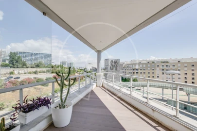 Apartamento T5 para Venda em Parque das Nações