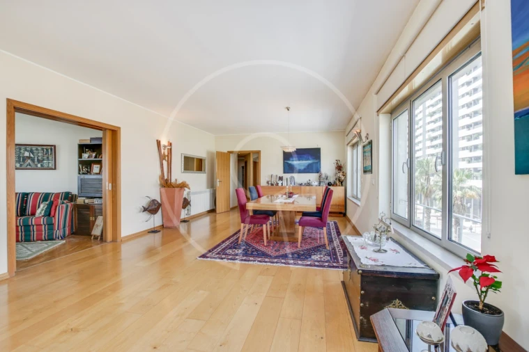 Apartamento T5 para Venda em Parque das Nações Foto 10