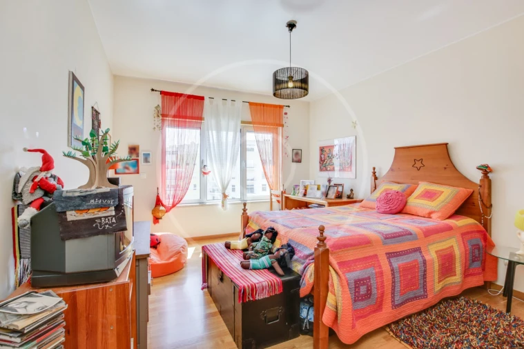 Apartamento T5 para Venda em Parque das Nações Foto 21