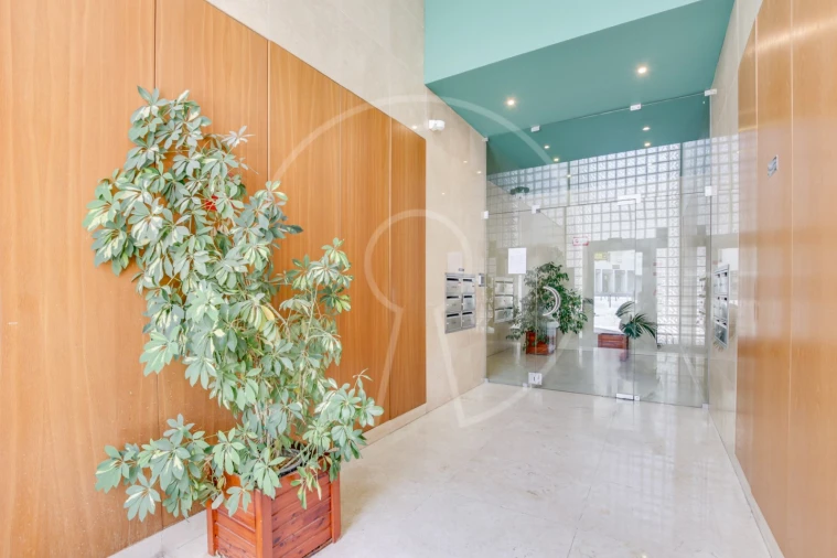 Apartamento T5 para Venda em Parque das Nações Foto 35