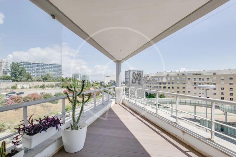 Apartamento T5 para Venda em Parque das Nações Foto 36