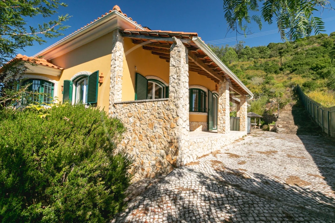 Moradia T4 para Venda em Sobral de Monte Agraço Foto 6