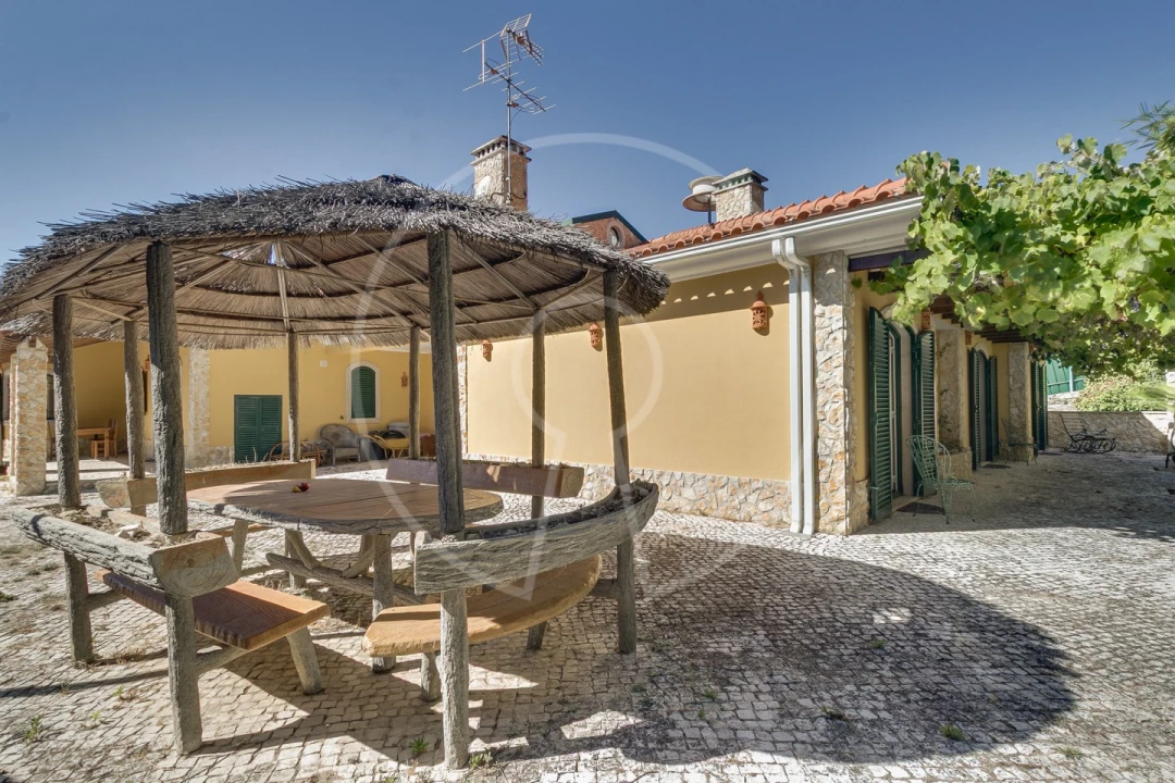 Moradia T4 para Venda em Sobral de Monte Agraço Foto 14