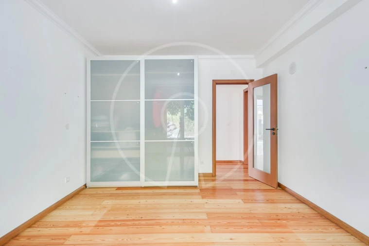 Moradia T4 para Venda em Sobral de Monte Agraço Foto 24