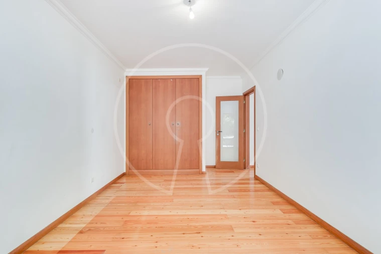 Moradia T4 para Venda em Sobral de Monte Agraço Foto 35