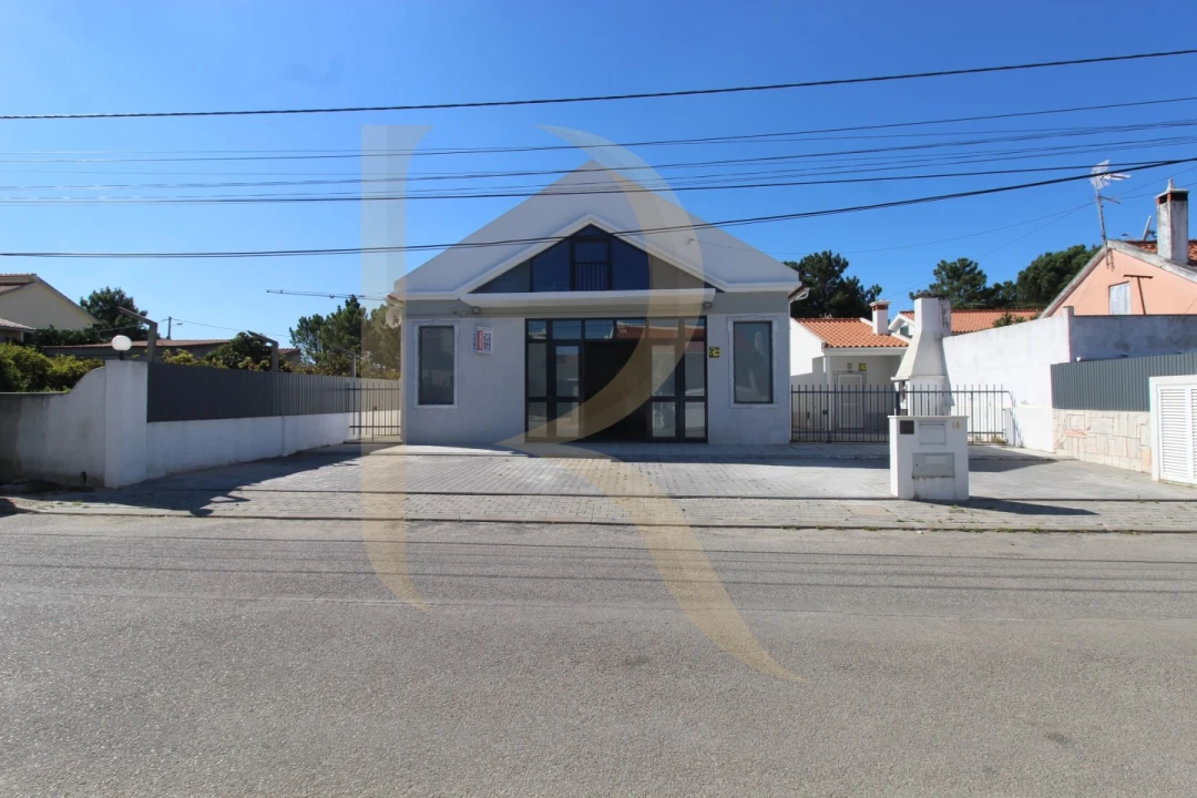 Armazém para Venda em Fernao Ferro Foto 3