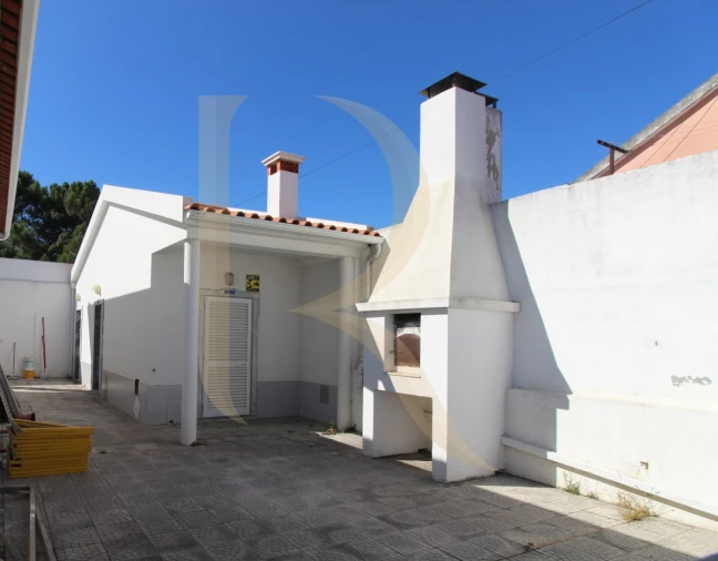 Armazém para Venda em Fernao Ferro Foto 10