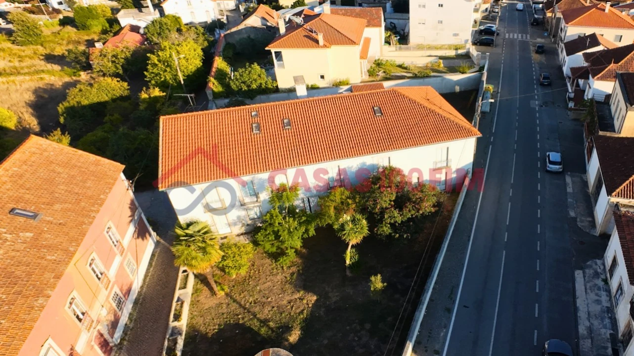 Moradia T18 para Venda em Parceiros e Azoia Foto 12