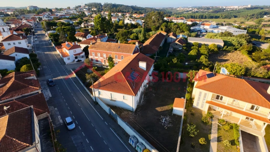 Moradia T18 para Venda em Parceiros e Azoia Foto 15