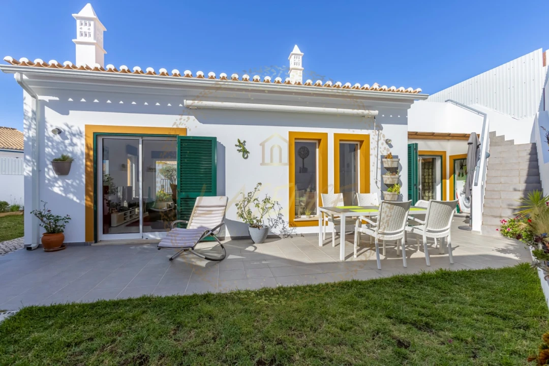 Moradia T3 para Venda em Luz Foto 1