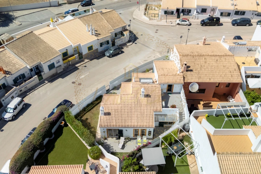 Moradia T3 para Venda em Luz Foto 37