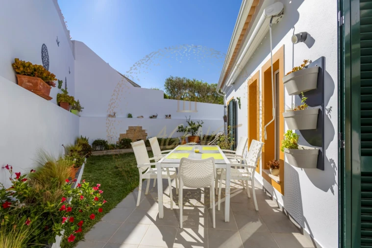 Moradia T3 para Venda em Luz Foto 13