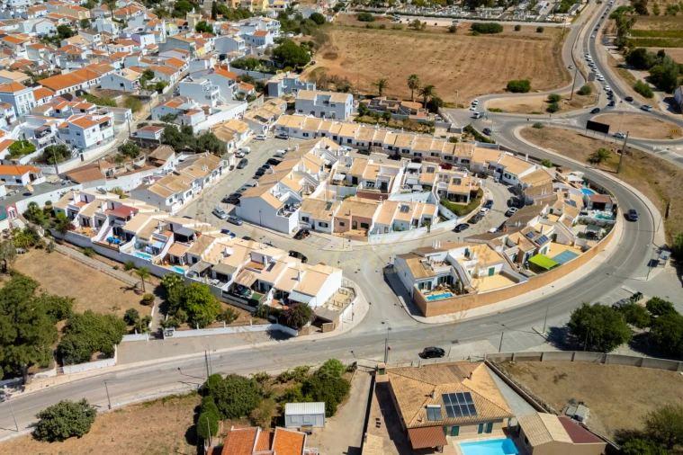 Moradia T3 para Venda em Luz Foto 39