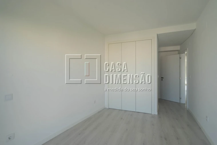 Apartamento T3 para Venda em Corroios Foto 25