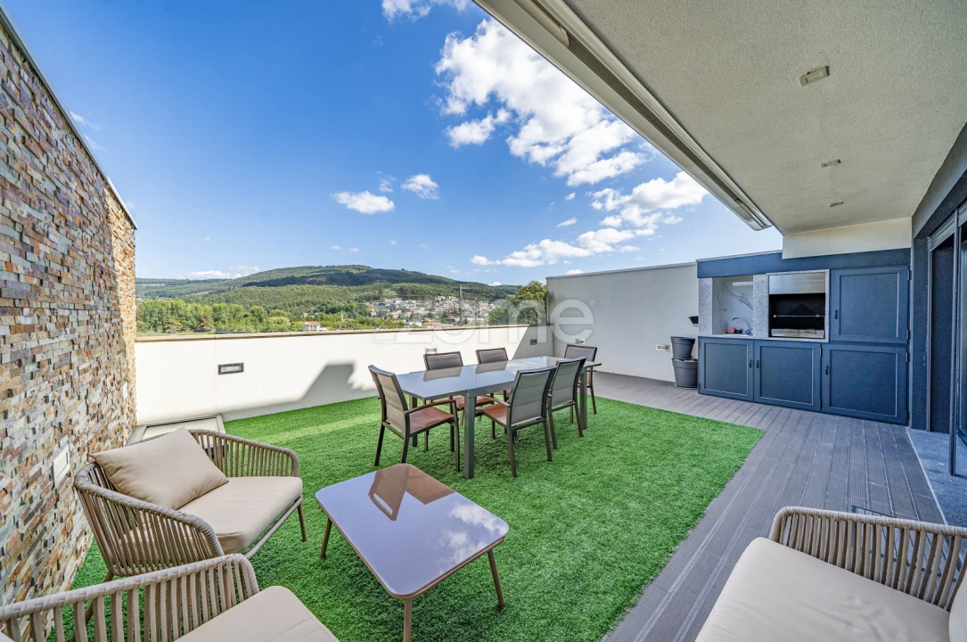 Moradia T4 para Venda em Lomar e Arcos Foto 15