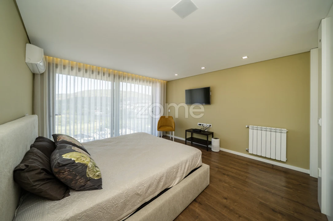 Moradia T4 para Venda em Lomar e Arcos Foto 40