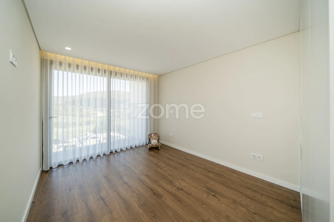 Moradia T4 para Venda em Lomar e Arcos Foto 53