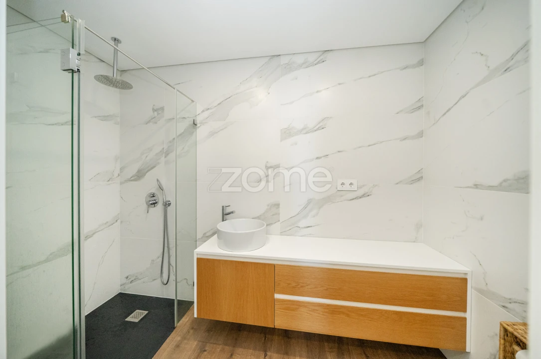 Moradia T4 para Venda em Lomar e Arcos Foto 60