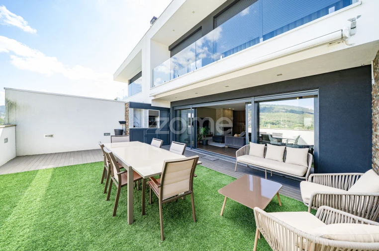 Moradia T4 para Venda em Lomar e Arcos Foto 17