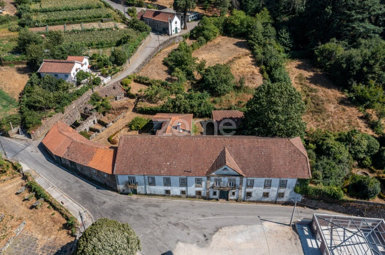 Moradia T13 para Venda em Castro Daire Foto 40