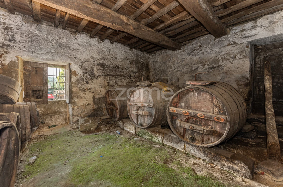 Moradia T13 para Venda em Castro Daire Foto 31