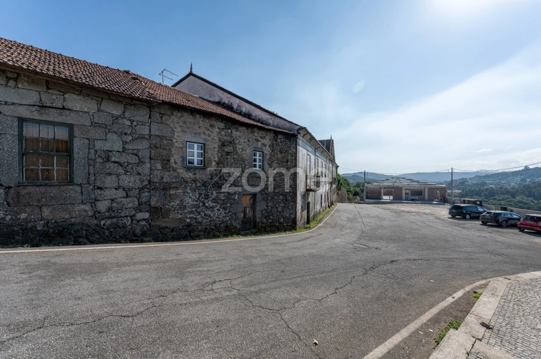 Moradia T13 para Venda em Castro Daire Foto 5