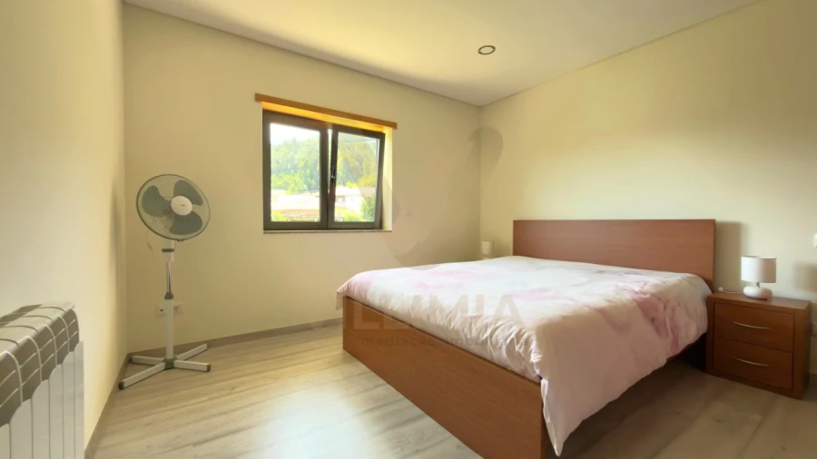 Moradia T7 para Venda em Labruja Foto 19