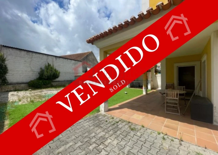 Moradia T3 para Venda em Amoreira Foto 1