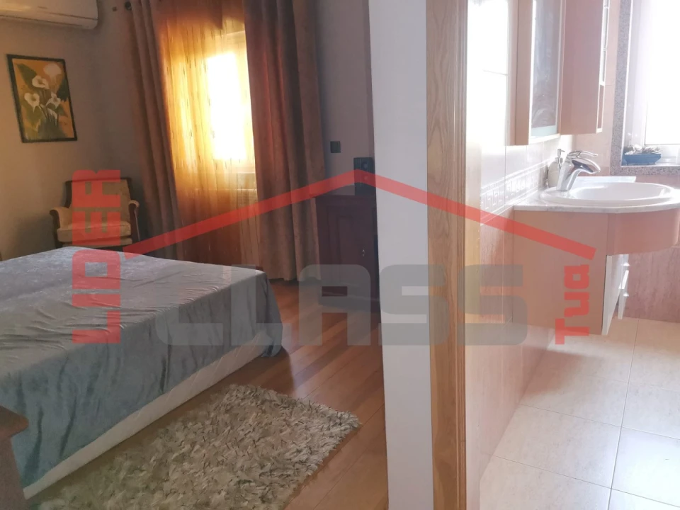 Moradia T4 para Venda em Mirandela Foto 14