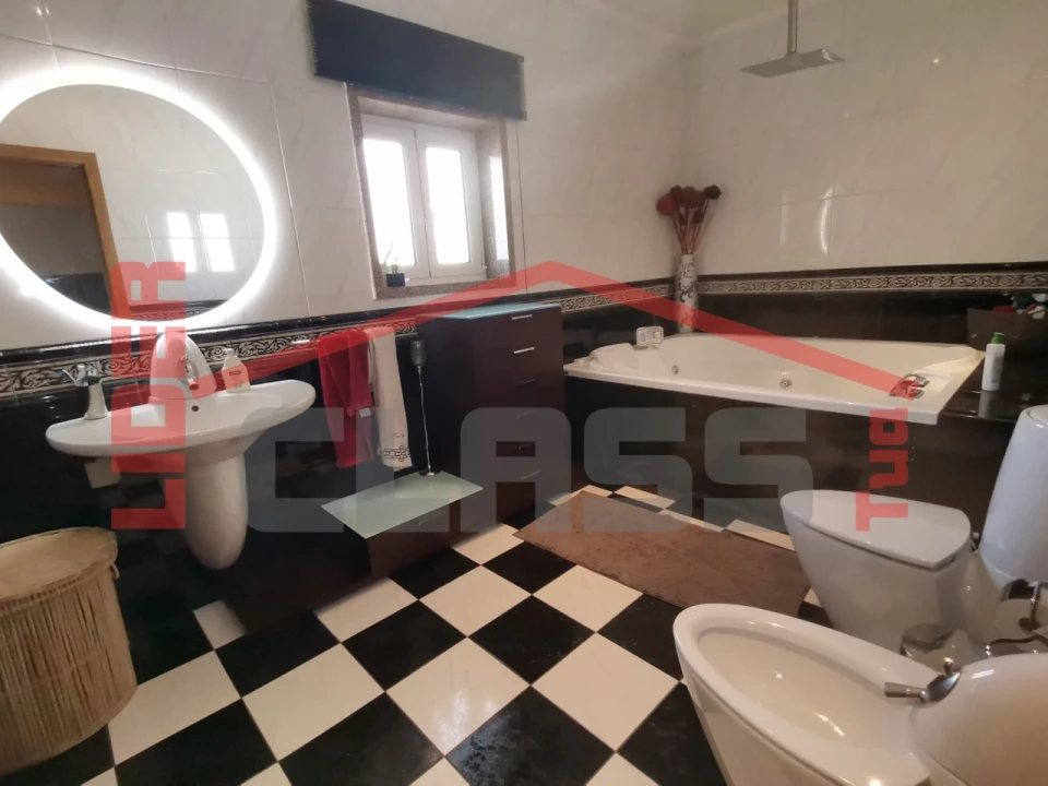 Moradia T4 para Venda em Mirandela Foto 27