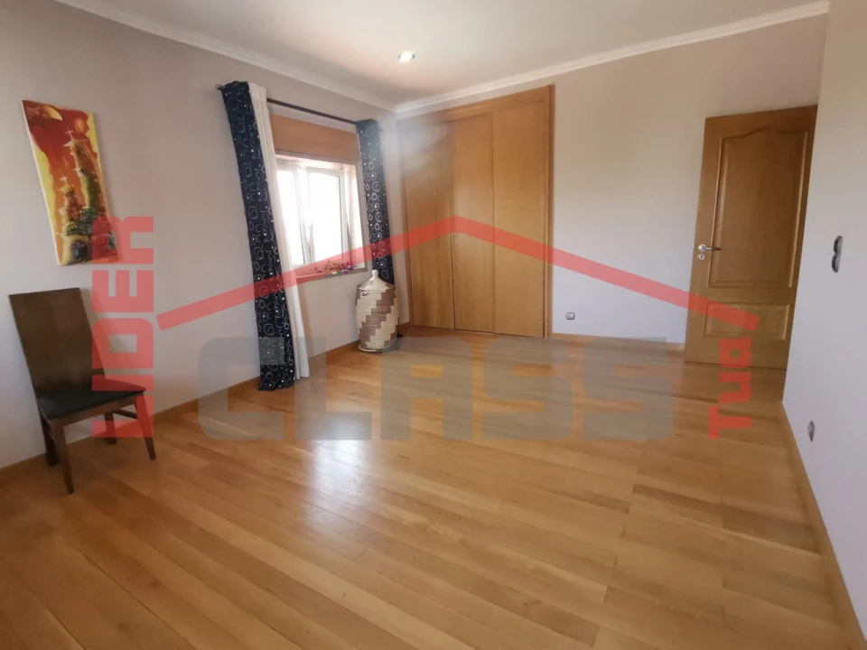 Moradia T4 para Venda em Mirandela Foto 29