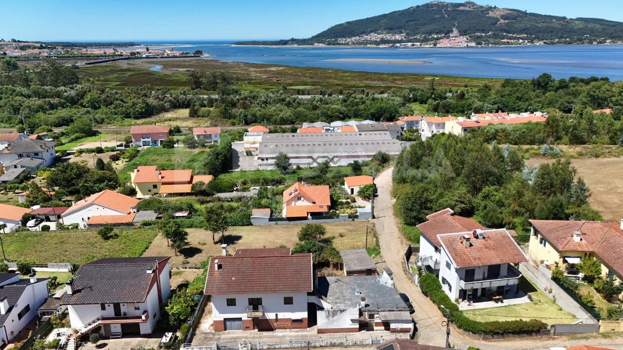 Moradia T6 para Venda em Seixas Foto 2