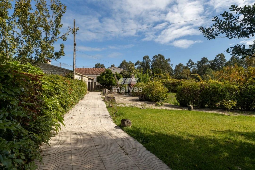 Moradia T4 para Venda em Lago Foto 20