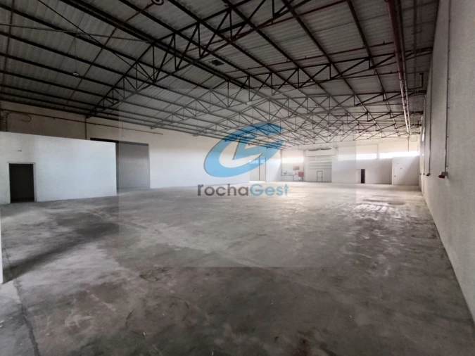 Armazém para Arrendamento em Vila Nova da Telha Foto 4