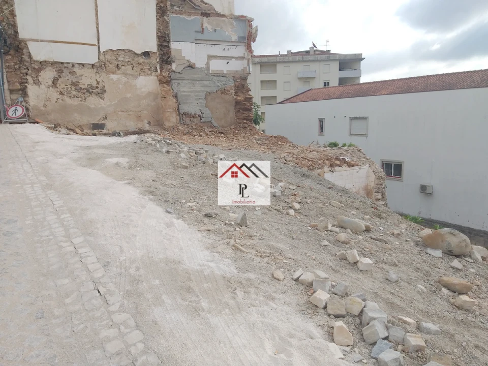 Terreno para Venda em Miranda do Corvo Foto 8