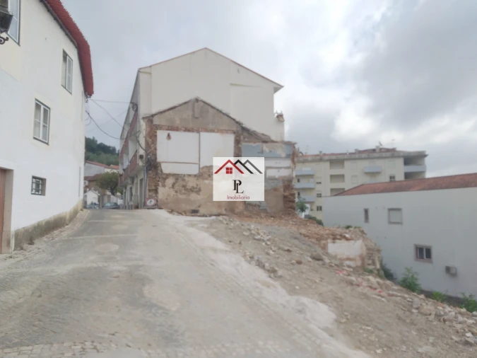 Terreno para Venda em Miranda do Corvo Foto 3