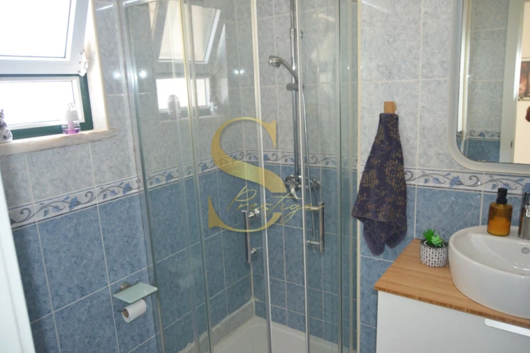 Moradia T4 para Venda em Olaia e Paço Foto 35