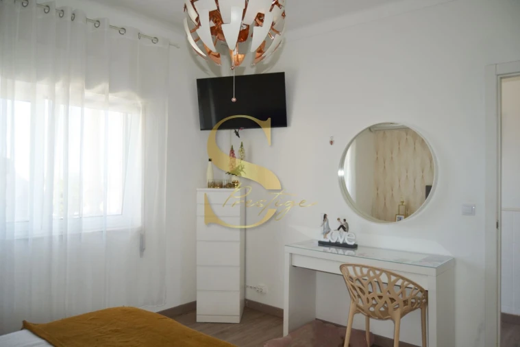 Moradia T4 para Venda em Olaia e Paço Foto 10