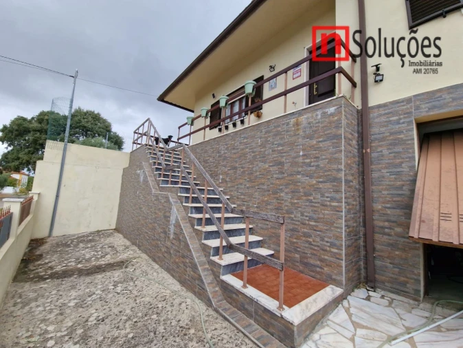 Moradia T2 para Venda em Olaia e Paço Foto 5