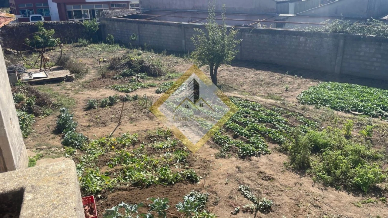 Terreno para Venda em Arcozelo Foto 18