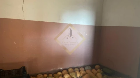Terreno para Venda em Arcozelo