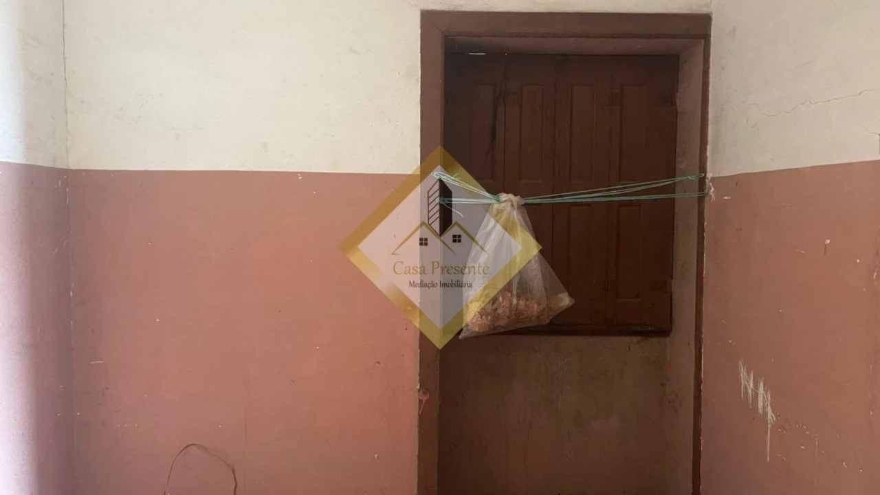 Terreno para Venda em Arcozelo Foto 16