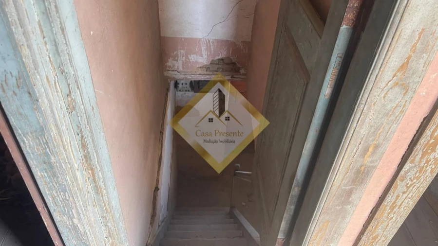 Terreno para Venda em Arcozelo Foto 12