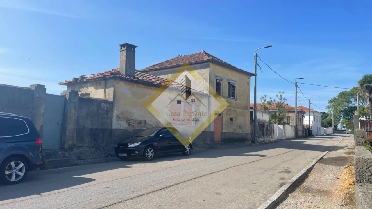 Terreno para Venda em Arcozelo Foto 7