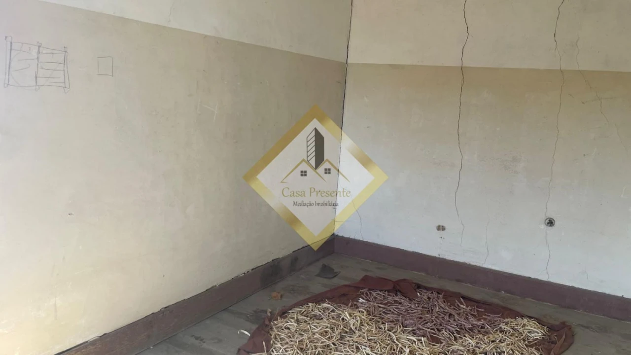 Terreno para Venda em Arcozelo Foto 17