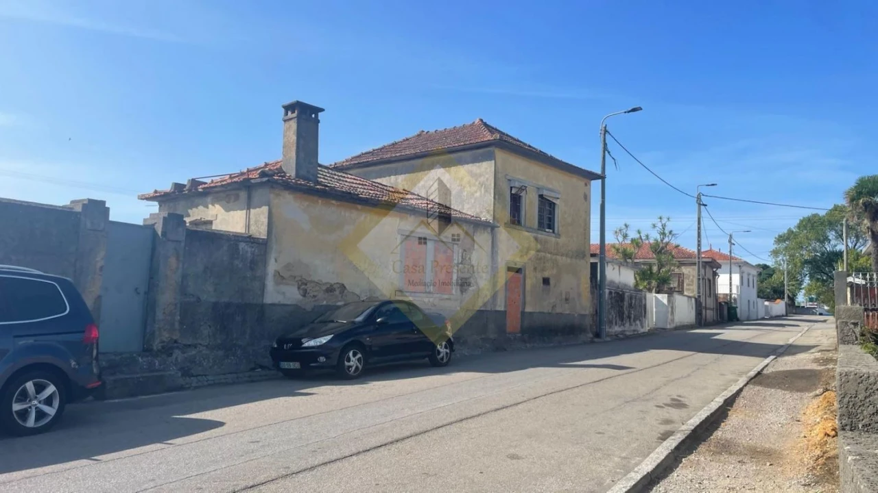 Terreno para Venda em Arcozelo Foto 7