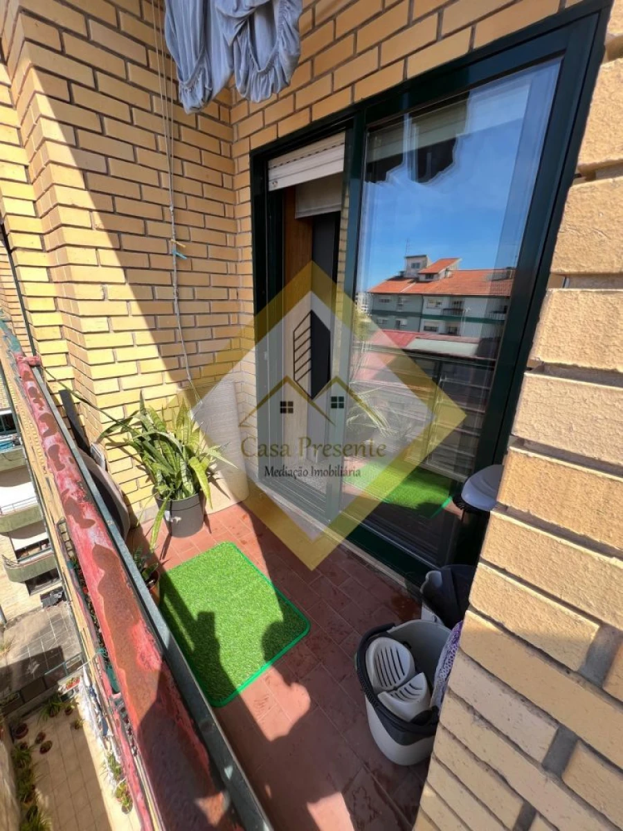 Apartamento T2 para Venda em Mafamude e Vilar do Paraíso Foto 12