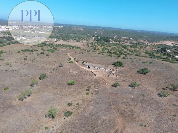 Quinta T0 para Venda em Luz Foto 35