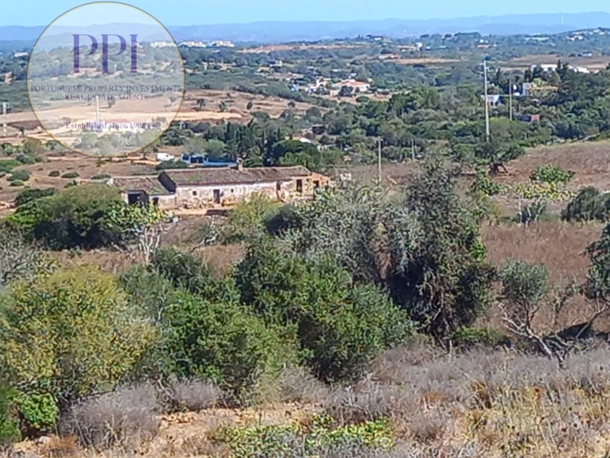 Quinta T0 para Venda em Luz Foto 2