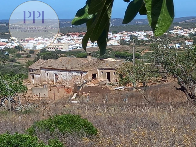 Quinta T0 para Venda em Luz Foto 23